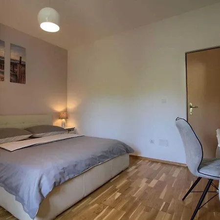 Fuma With Private Pool, Beach 1 8km Villa