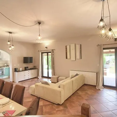 Fuma With Private Pool, Beach 1 8km Villa Marčana