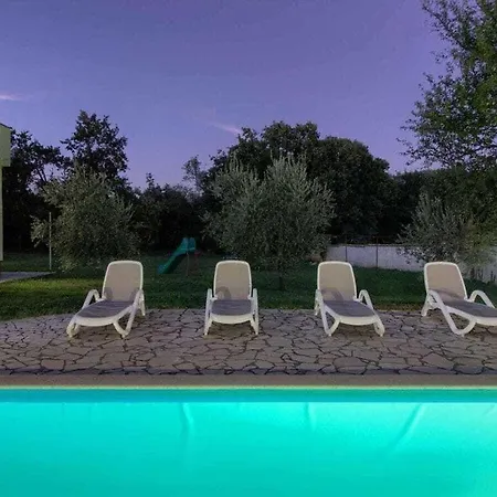 Fuma With Private Pool, Beach 1 8km *