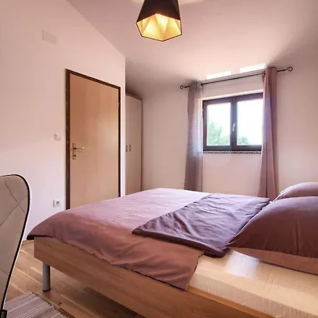 Fuma With Private Pool, Beach 1 8km 빌라 *
